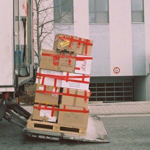 We help you furnish your new house.